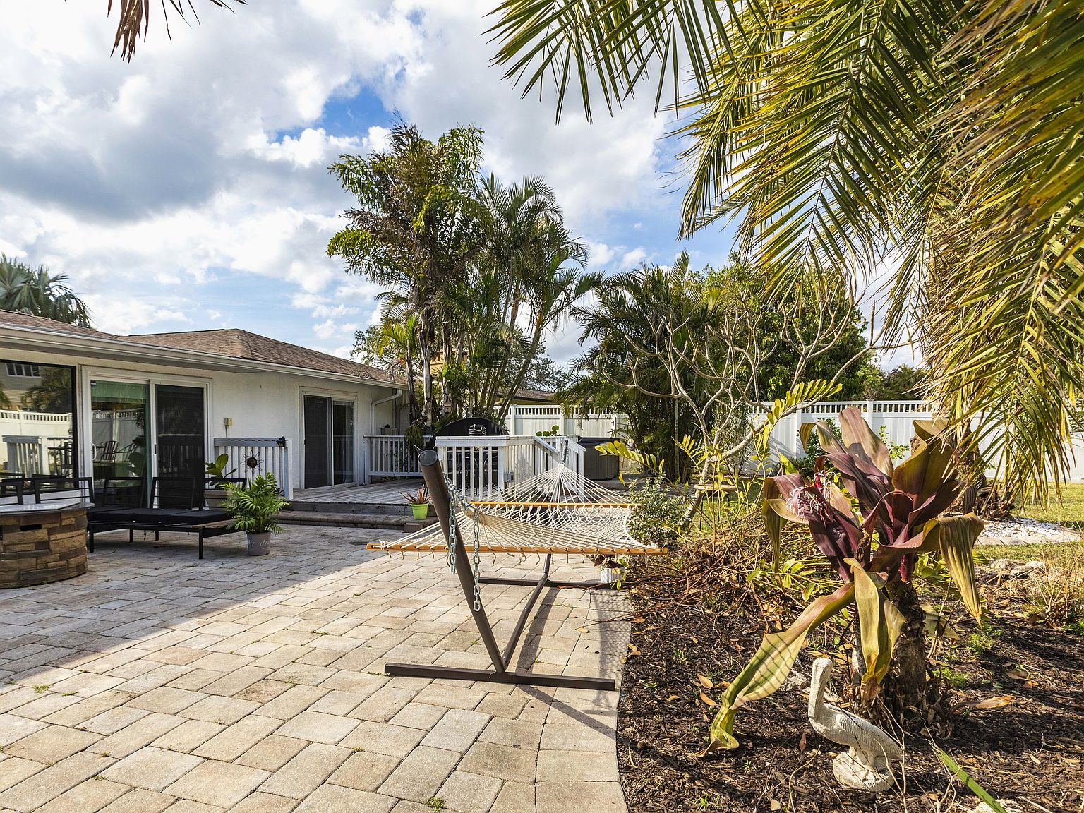 Westmoreland Estate — Backyard pool