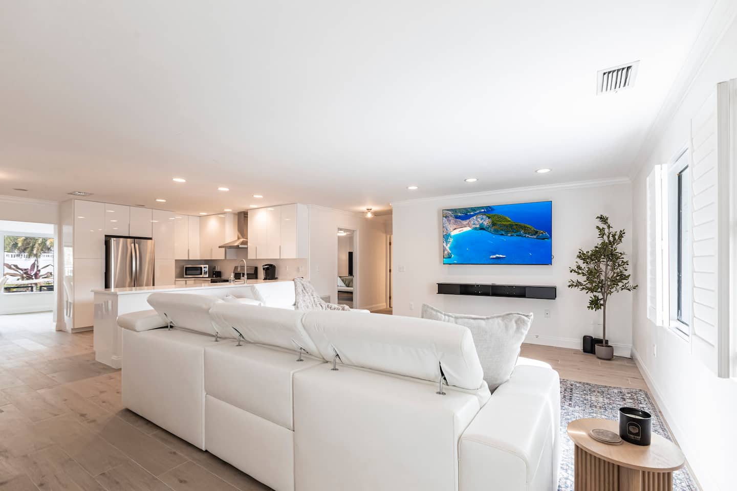 Westmoreland Estate — Living room